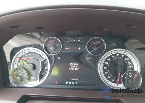 2014 Ram 2500 Laramie z USA, uszkodzony, nr VIN 3C6UR5FJ4EG141555